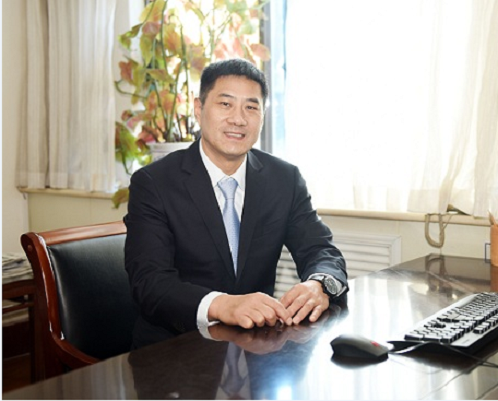 詹偉